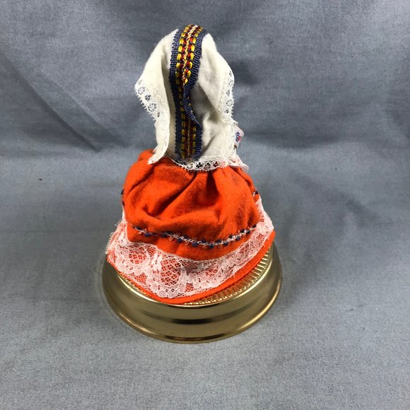 Musical Revolving Doll Folk Dress Wind Up Music Box Vintage Made in Italy 7" - Picture 4 of 6